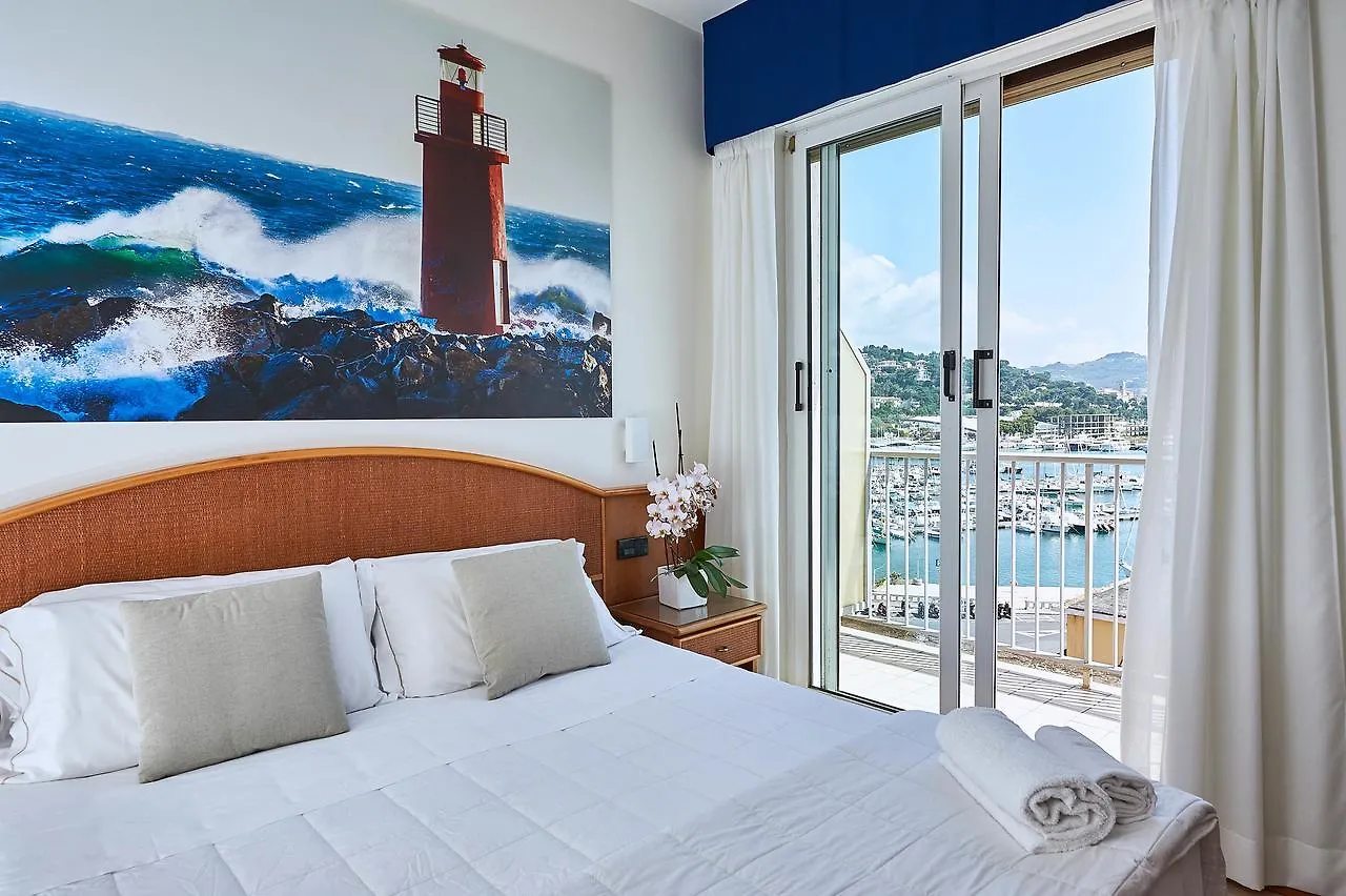 Hotel Croce Di Malta Imperia 3*,
