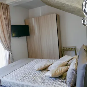 https://phoenix-garda-hills.it-lombardy.com